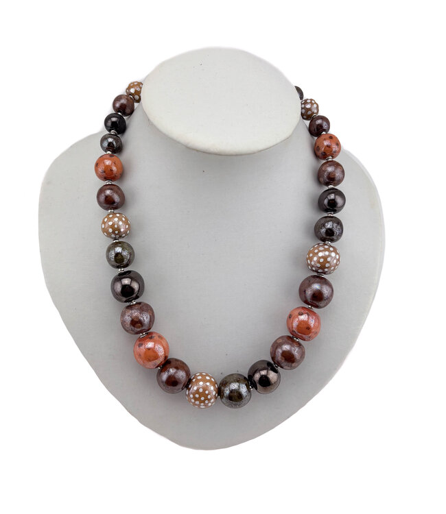 Kazuri ketting keramiek - petit Tango Pure - bruin beige stippen