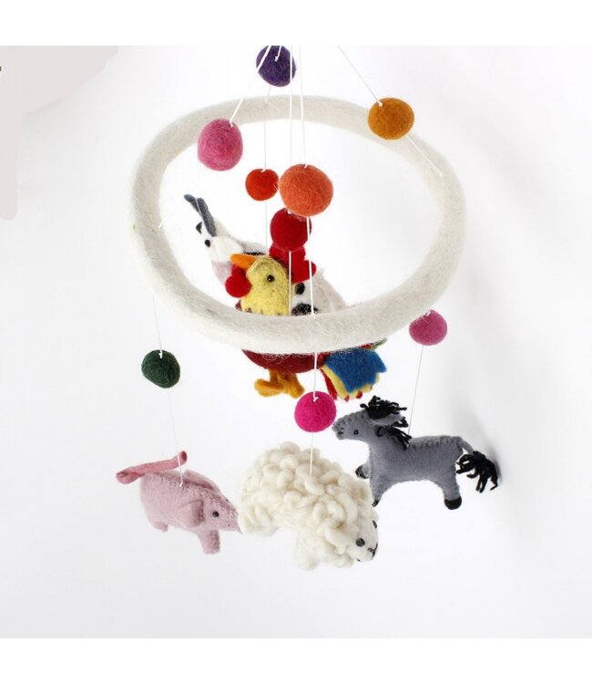 Felt mobile with 5 farm animals - H 50 x D19 cm