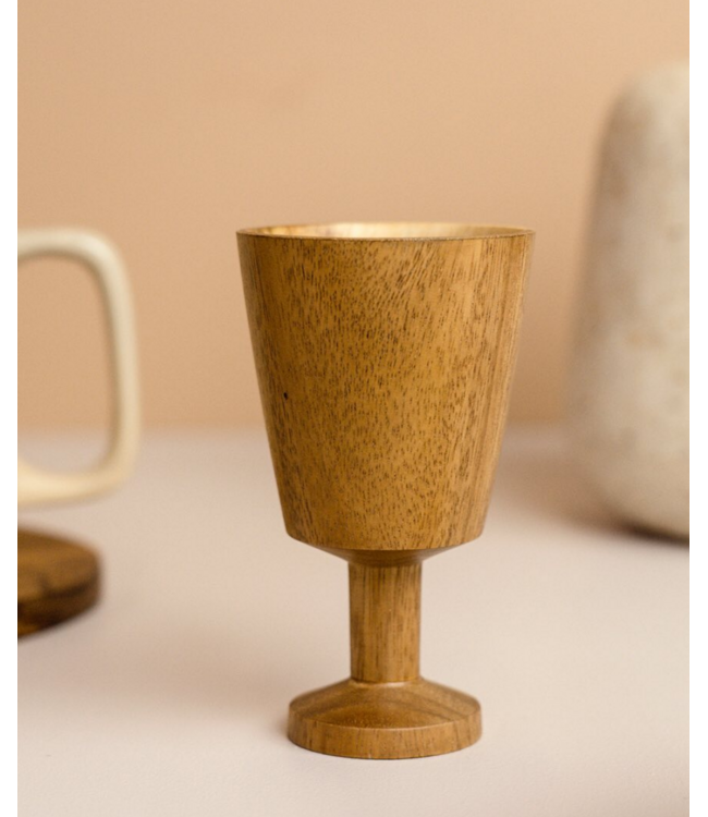 Wooden wine cup