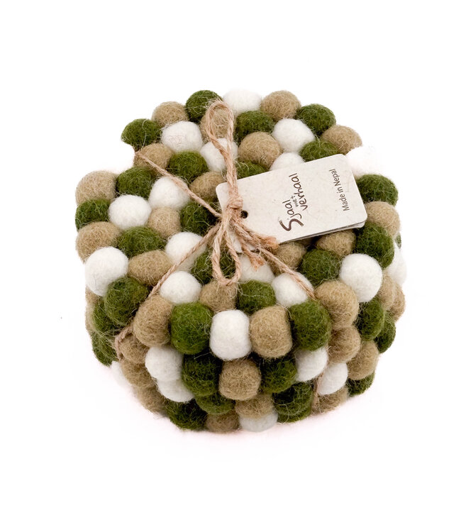 Felt coaster round 9 cm -green-beige-white