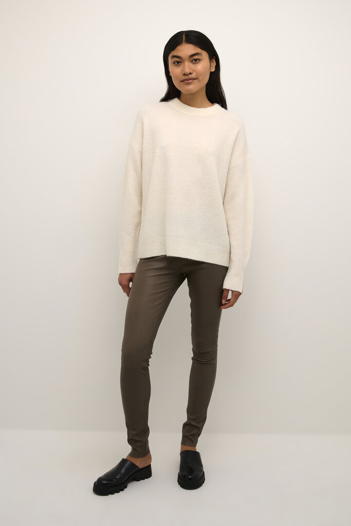 Debbie O-neck Knit