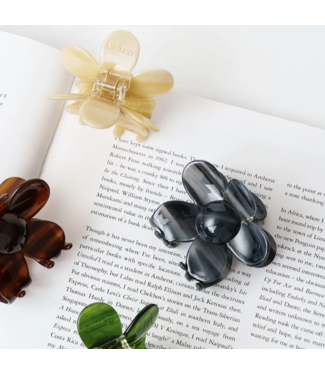 Bella Clip Black