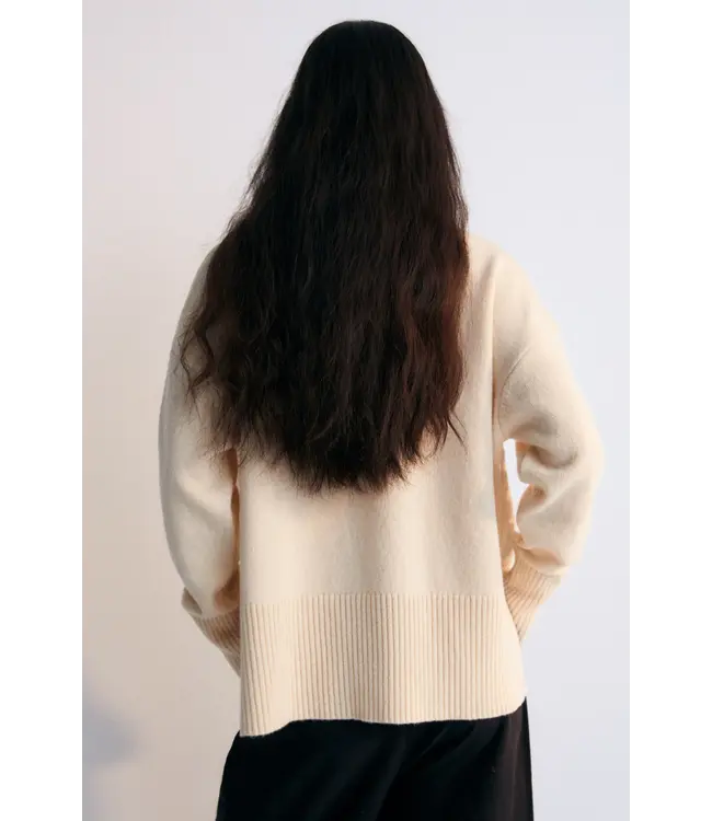 Nikos Jumper Macadamia