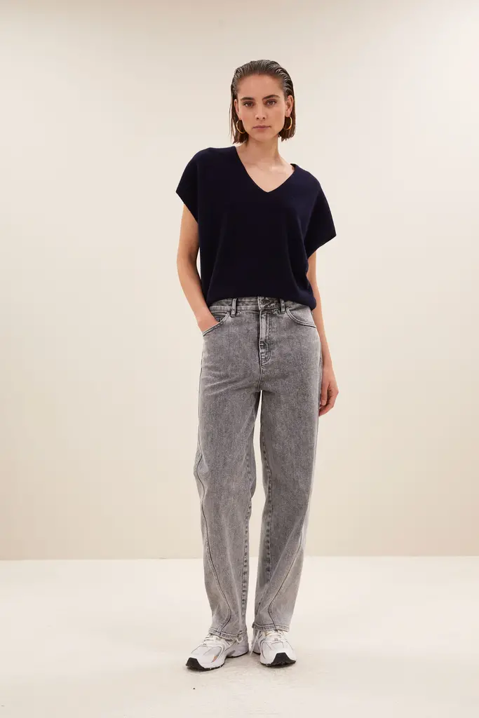 Sil V-neck pullover
