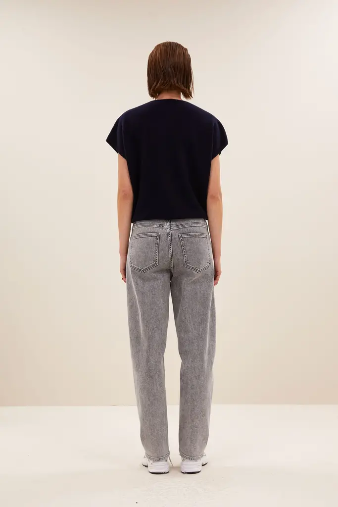 Sil V-neck pullover