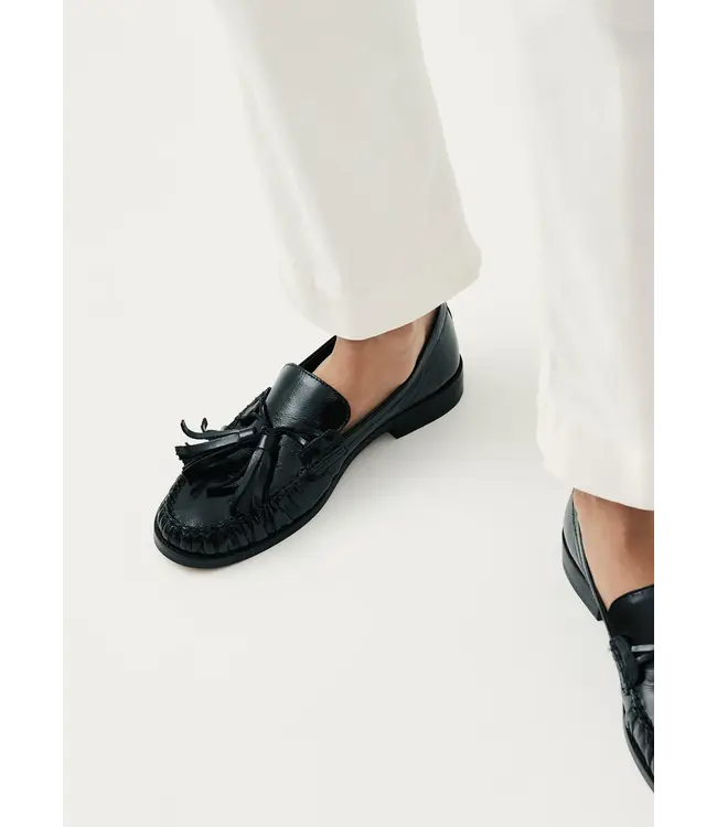 Marietta Onix Black Leather Loafers