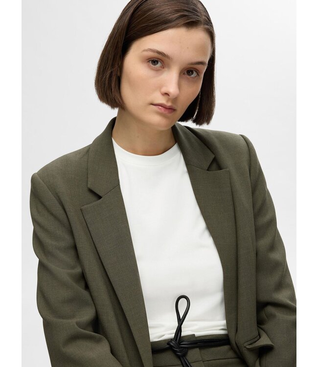 Manja O-neck Rol Neck White