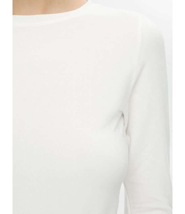 Manja O-neck Rol Neck White
