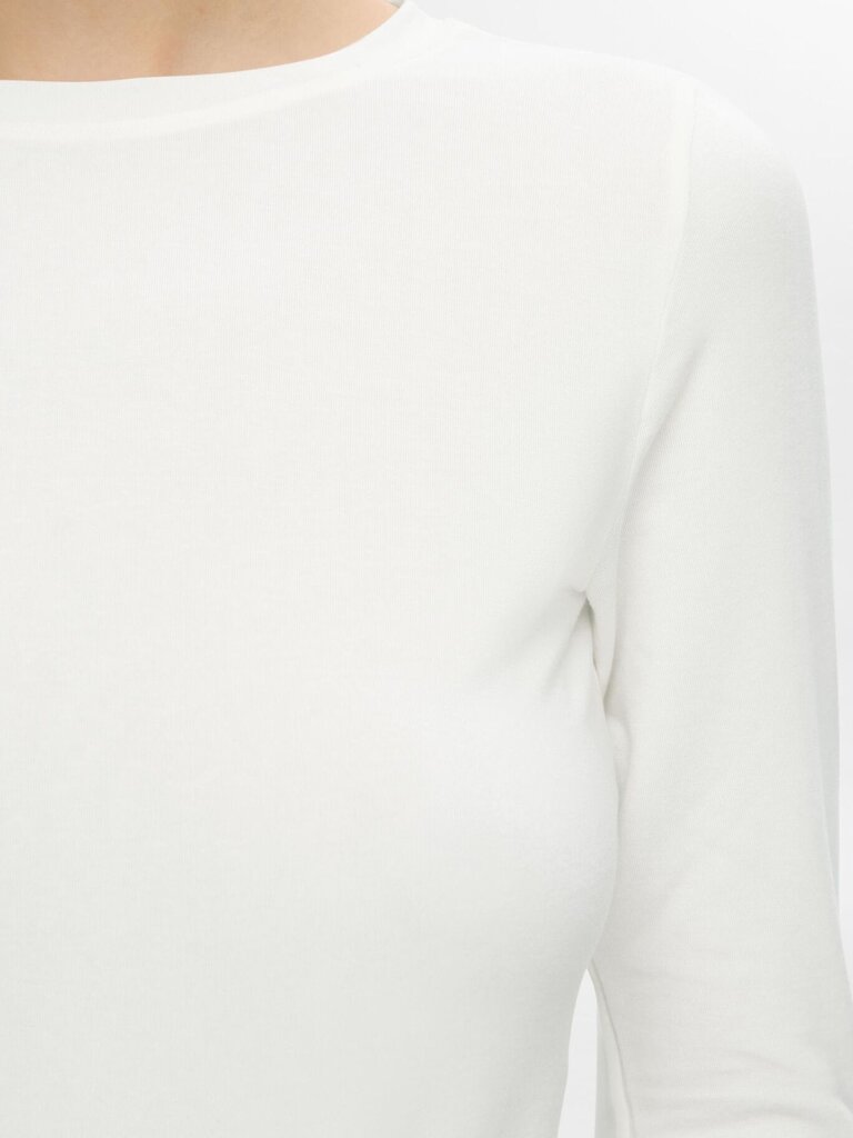 Manja O-neck Rol Neck White