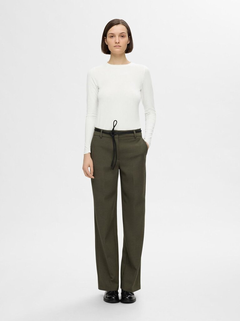 Manja O-neck Rol Neck White