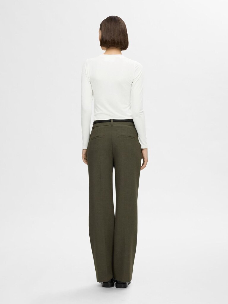 Manja O-neck Rol Neck White