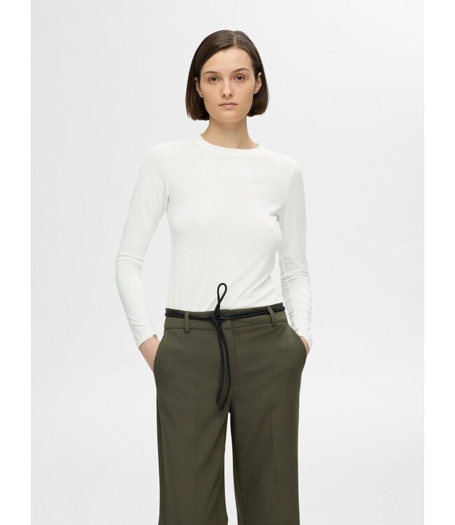 Manja O-neck Rol Neck White