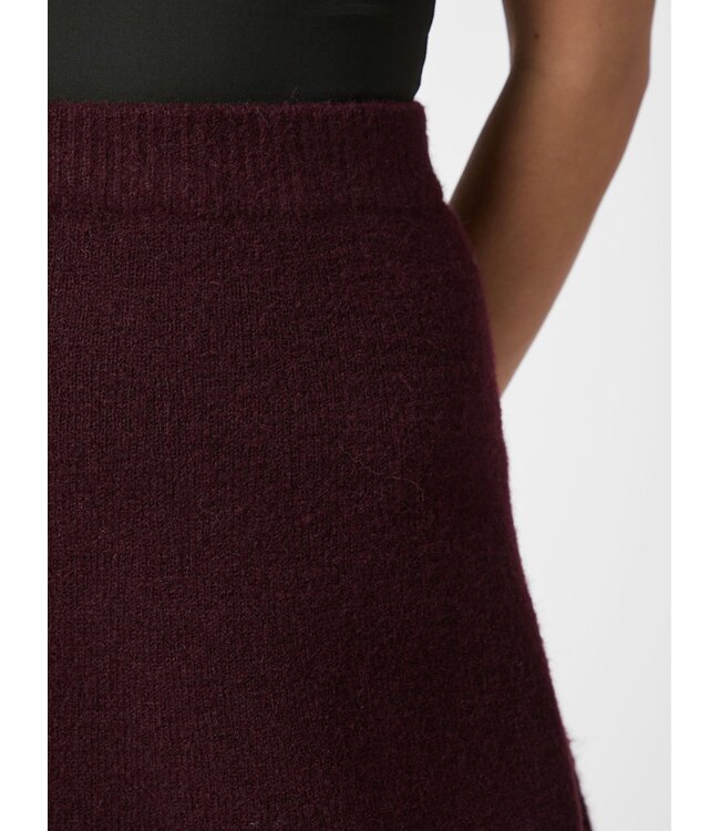 Gisa Knit Skirt Wine