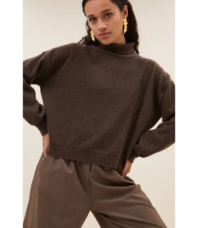 Sammie Pullover Biscuit