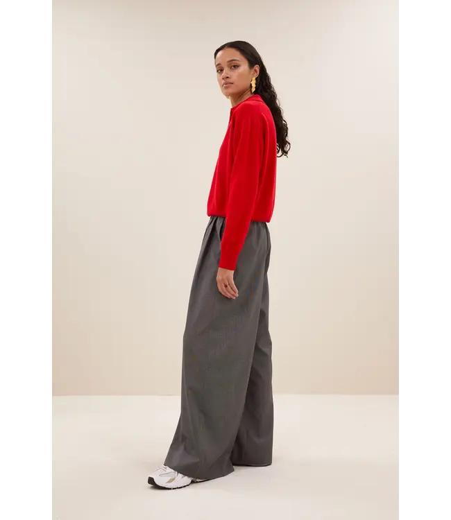 Dex Pullover Lipstick