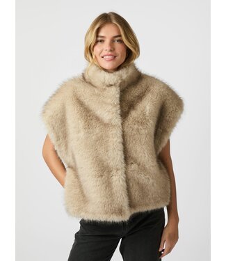 Kevini Faux Fur Vest