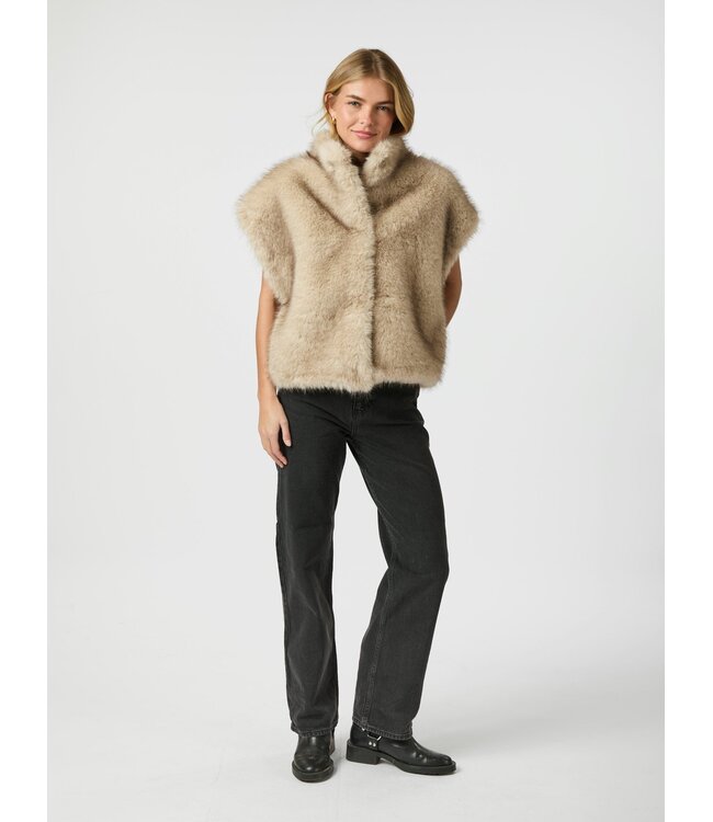 Kevini Faux Fur Vest