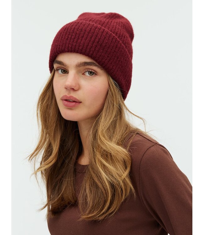 Muskan Hevelyn Beanie Fig Melange