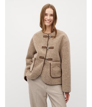 Keisa Filana Jacket
