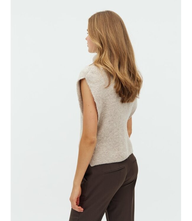 Tristiana Knitted Vest