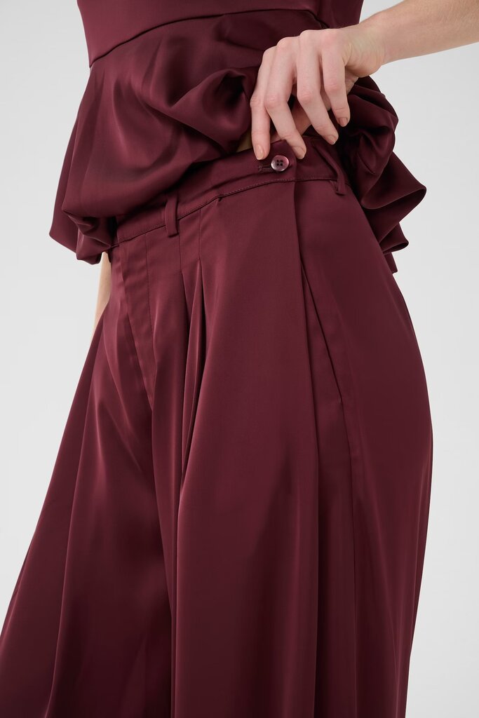 Rue Pants Aronia