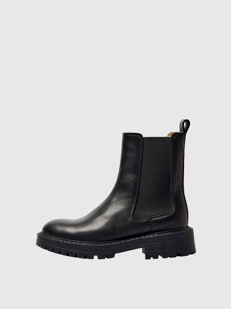 Vilma Leahter Chelsea Boot Black