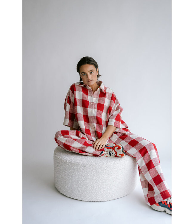 Held Antwerp Mon Shacket Red Square