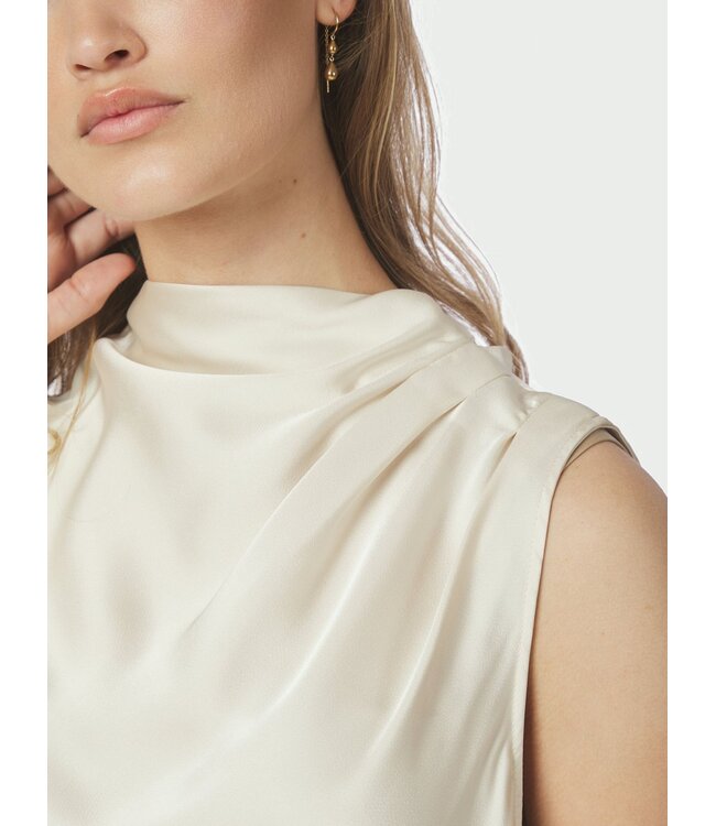 Neo Noir Isola Drapy Satin Top