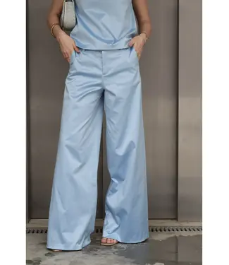 Gisèle The Label Merlot Trousers Blue