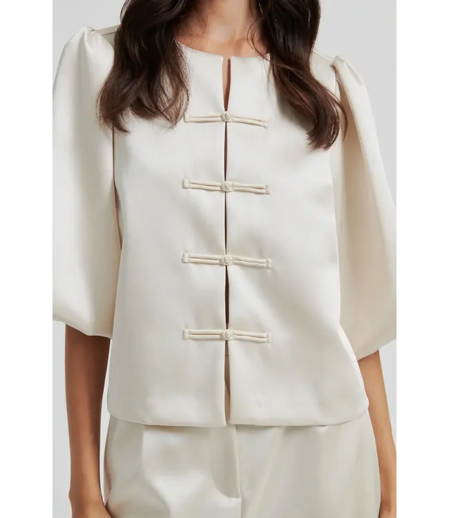 Second Female Perlla New Blouse