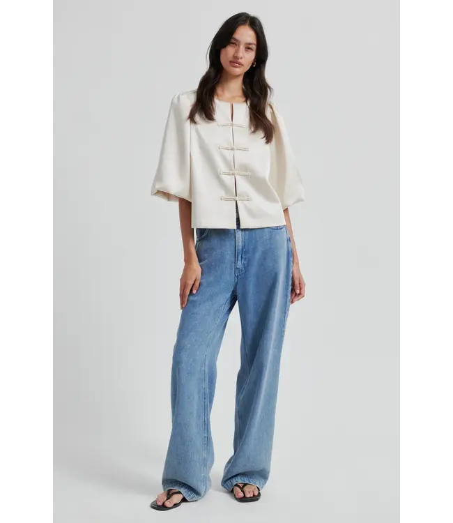 Second Female Perlla New Blouse