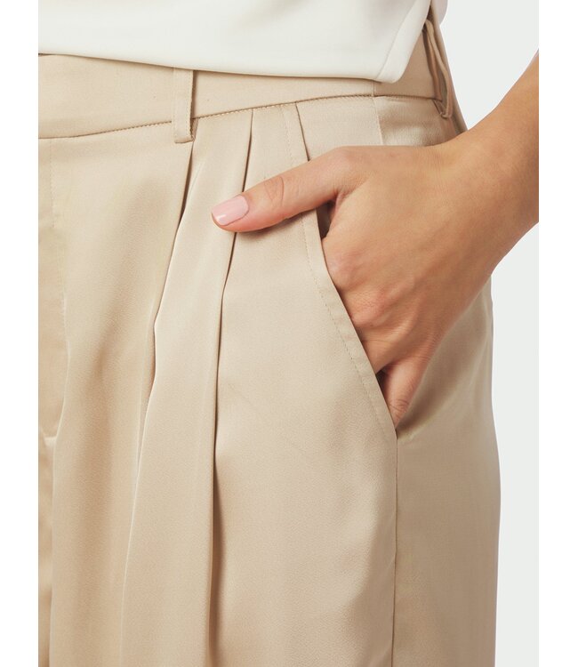 Neo Noir Fayla Drapy Satin Balloon Pants