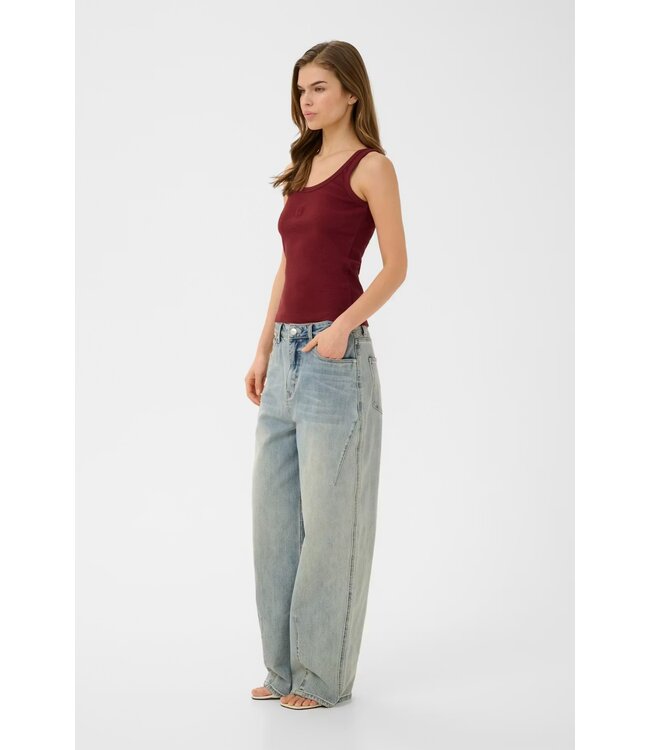 Gestuz Drew Logo Top Cabernet