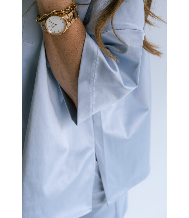 Held Antwerp Mon Shacket Sky