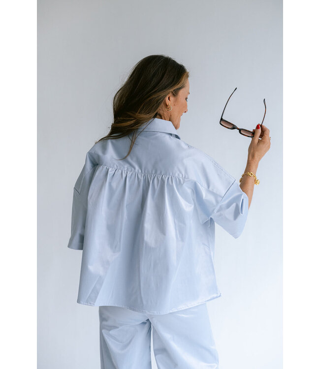 Held Antwerp Mon Shacket Sky