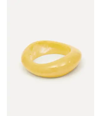 Les Soeurs Resin Bangle Organic Armband Yellow