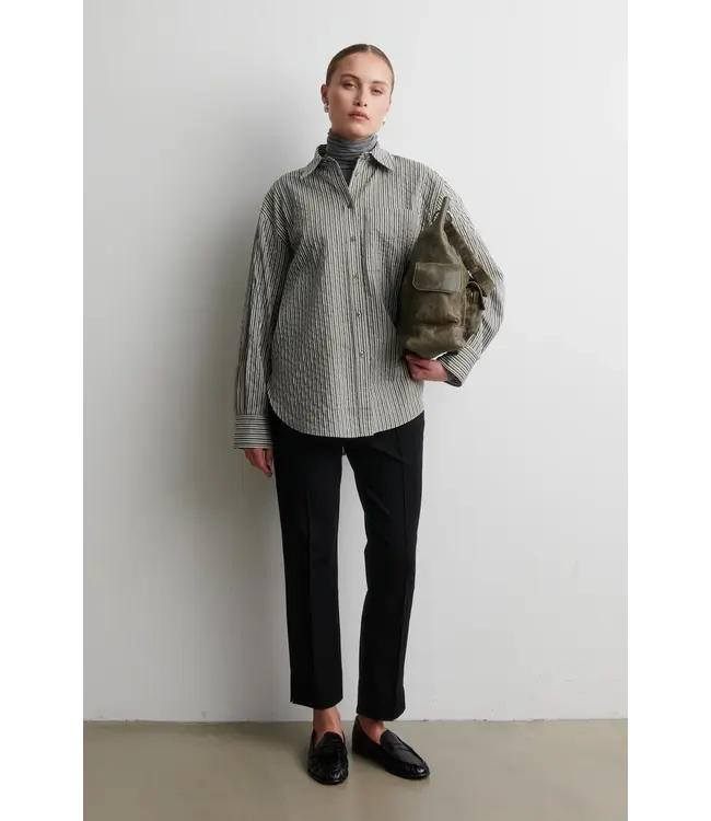 Second Female Vena Shirt