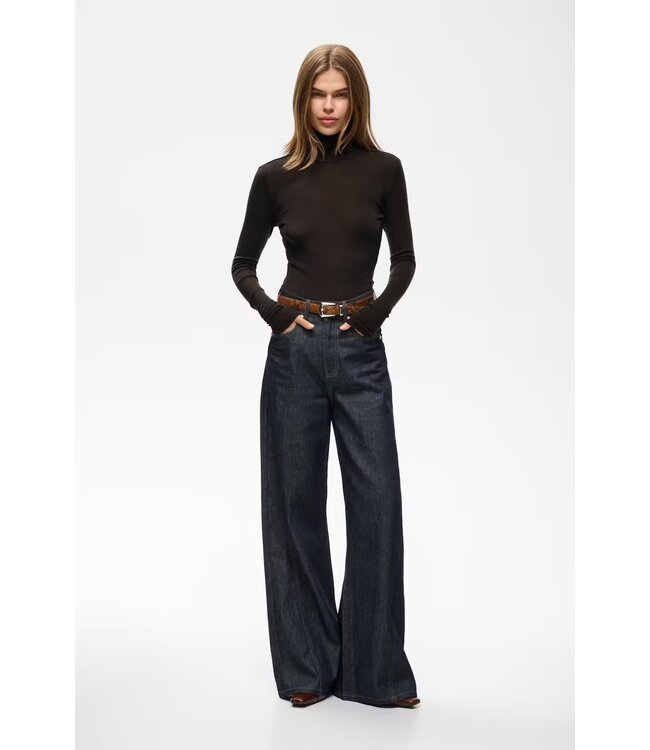 Gestuz Ninia Wool Rollneck Chocolate
