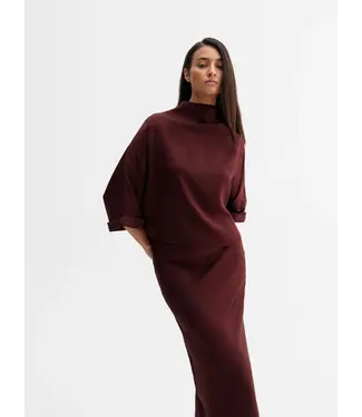 Ahlvar Thia Silk Tee Burgundy