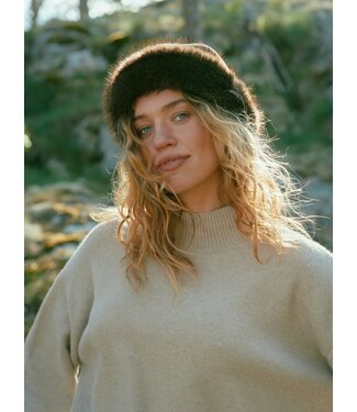 Neo Noir Nappi Faux Fur Hat