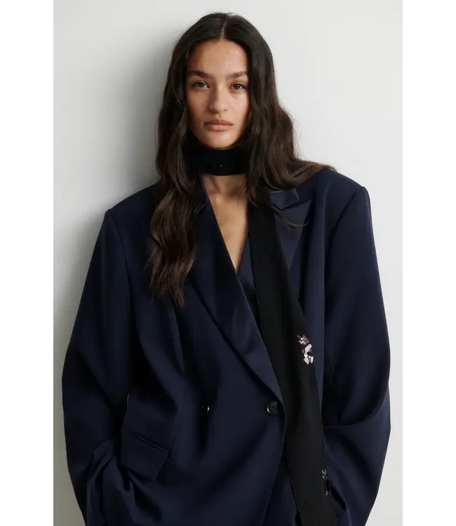 Second Female Levely Blazer