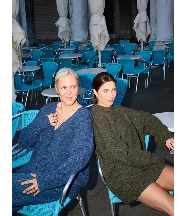 Les Soeurs Ava Knit