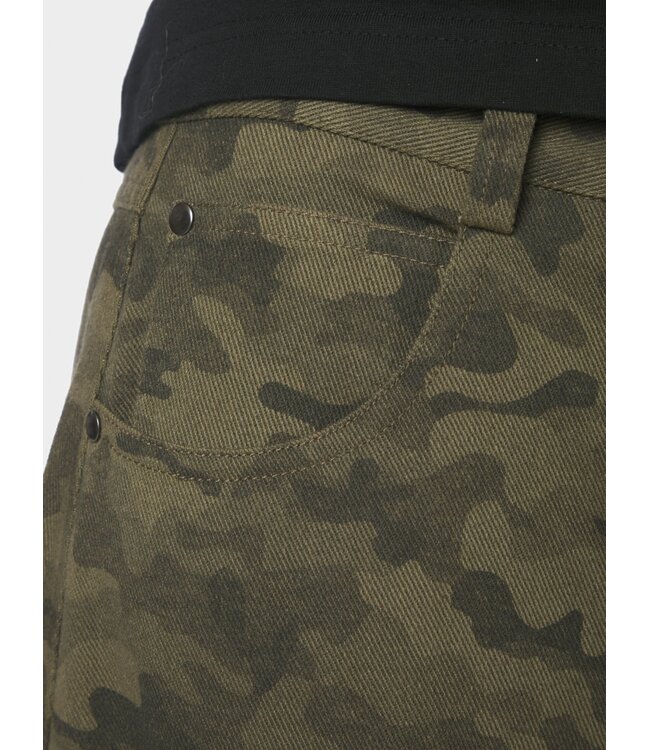 Neo Noir Haven Camou Jeans