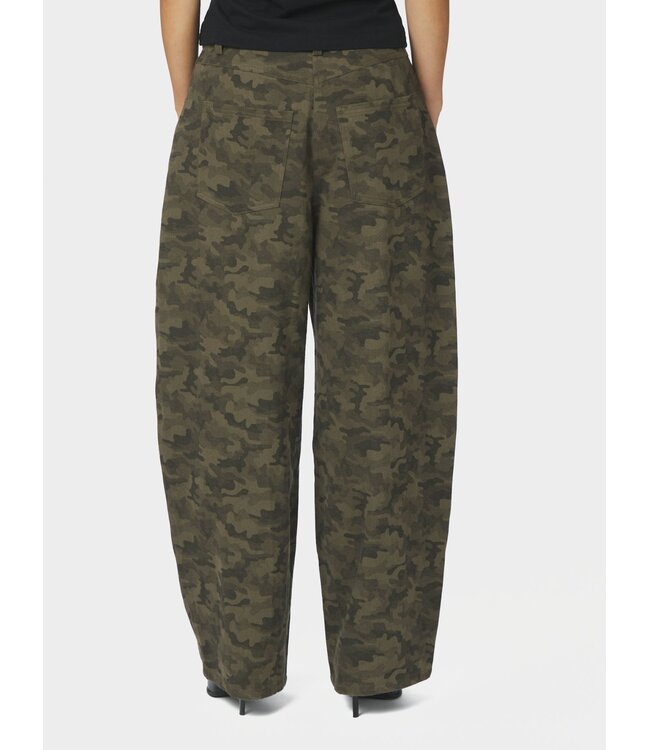 Neo Noir Haven Camou Jeans