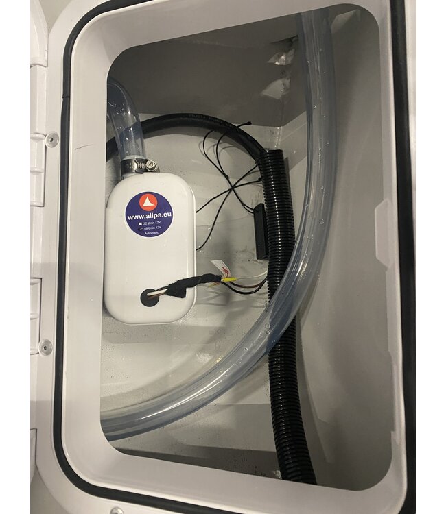 Talamex S-Line 380 RIB met Mercury 30 PK buitenboordmotor en kanteltrailer