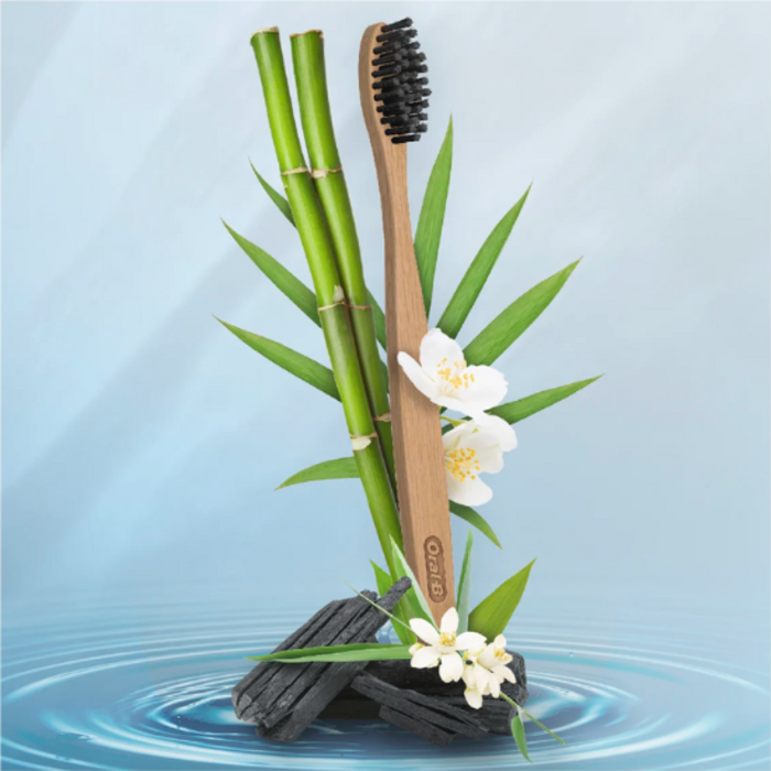 Oral-B Oral-B Bambus Holzkohle Zahnbürste – Schwarz