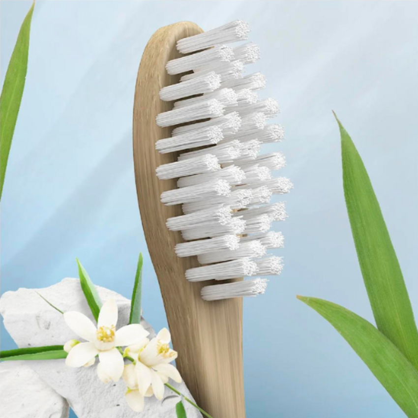 Oral-B Bambus Zahnbürste – Weiß Oral-B Oral-B Bambus Zahnbürste – Weiß