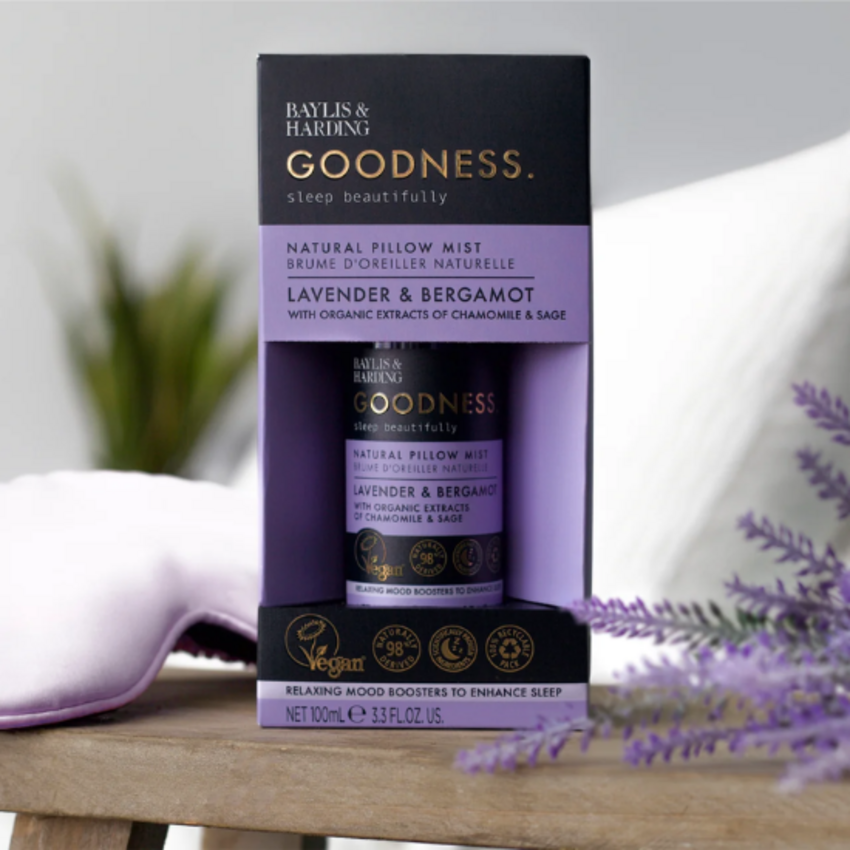 Baylis & Harding Goodness Sleep Lavendel & Bergamotte Kissen-Mist - 100 ml Baylis & Harding Baylis & Harding Goodness Sleep Lavendel & Bergamotte Kissen-Mist - 100 ml