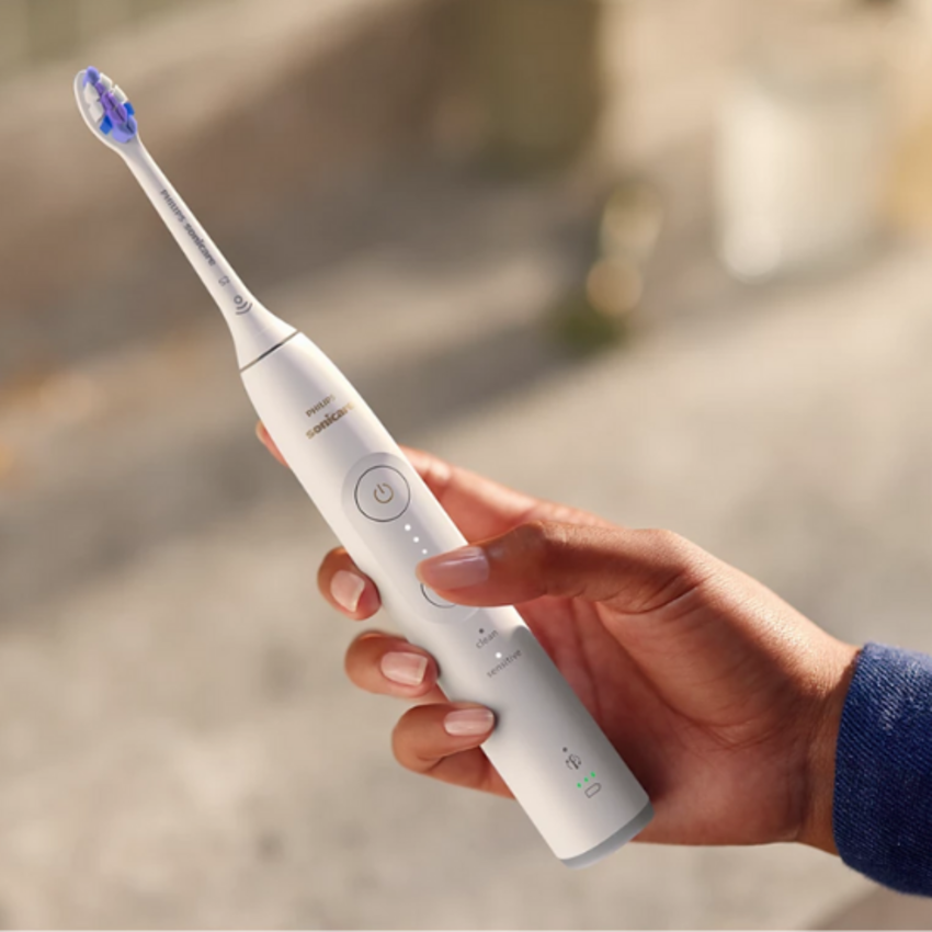 Philips Sonicare 6100 White HX7400/01 Philips Philips Sonicare 6100 White HX7400/01