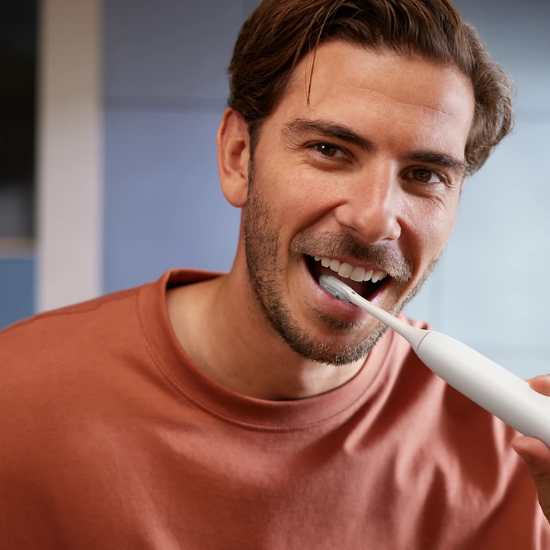 Philips Philips Sonicare 7100 White - inklusive 3 Aufsteckbürsten